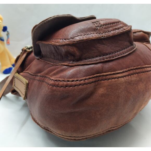 Lucky Brand Brown Leather Front Pockets Zipper Closure Shoulder Bag - Picture 6 of 13